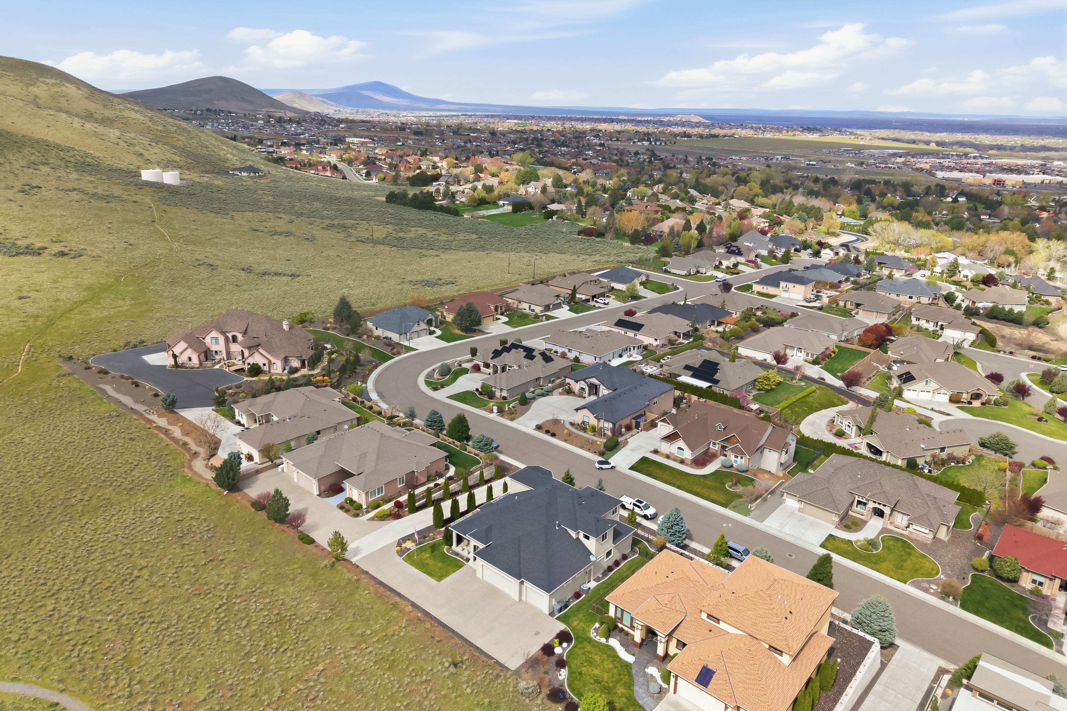  Luxury Living & Panoramic views - 物件實景