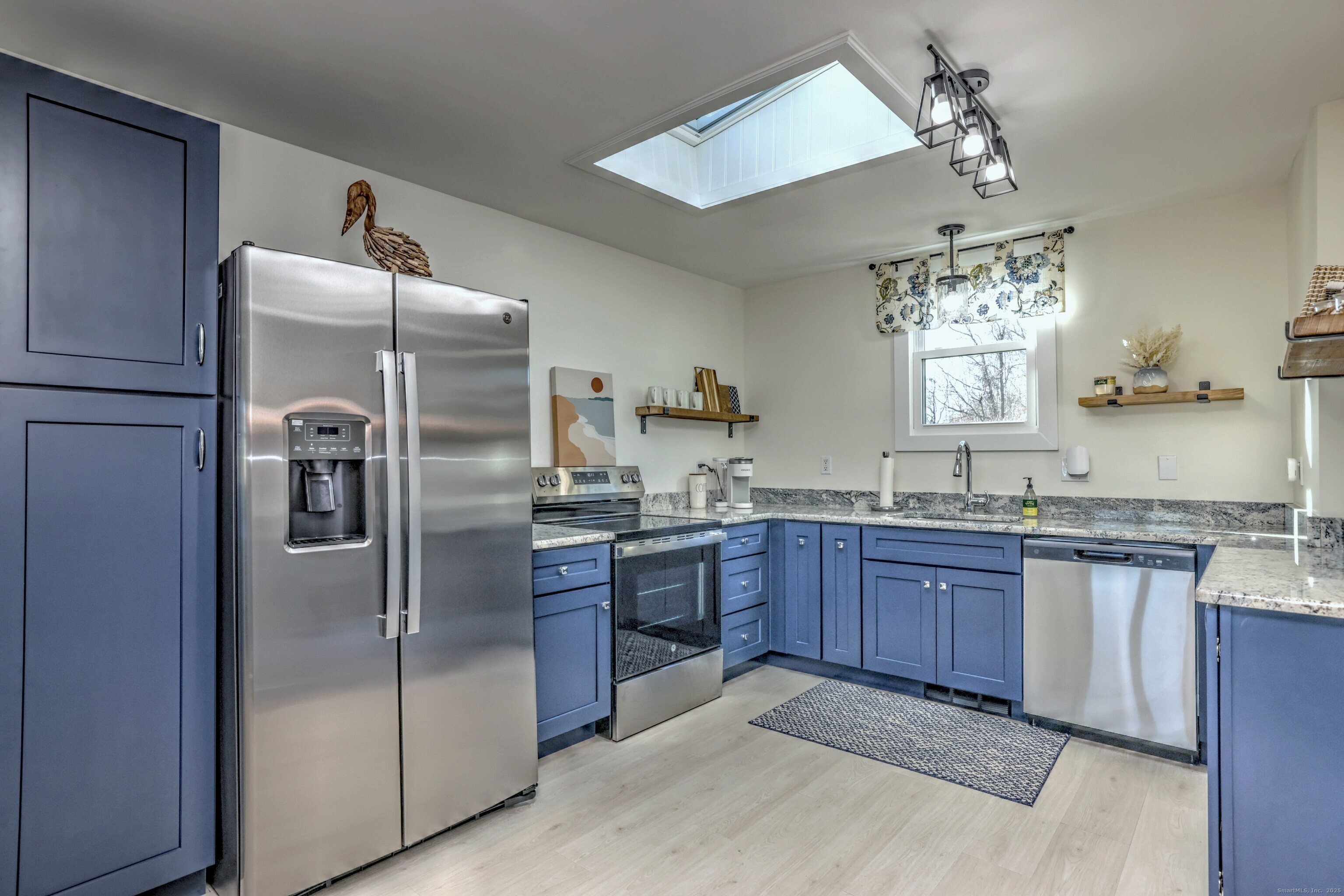 East Haven, Connecticut, 06512, United States, 3 Bedrooms Bedrooms, ,2 BathroomsBathrooms,Residential,For Sale,2001718