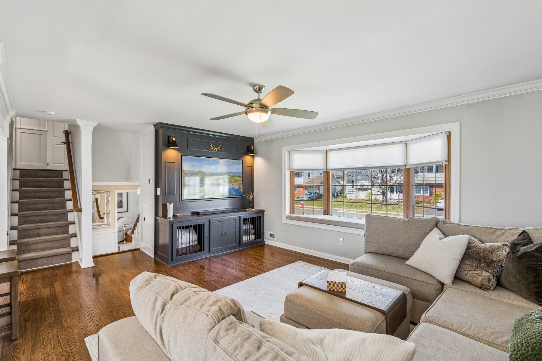  Immaculate and Updated Split Level Residence - 物件實景