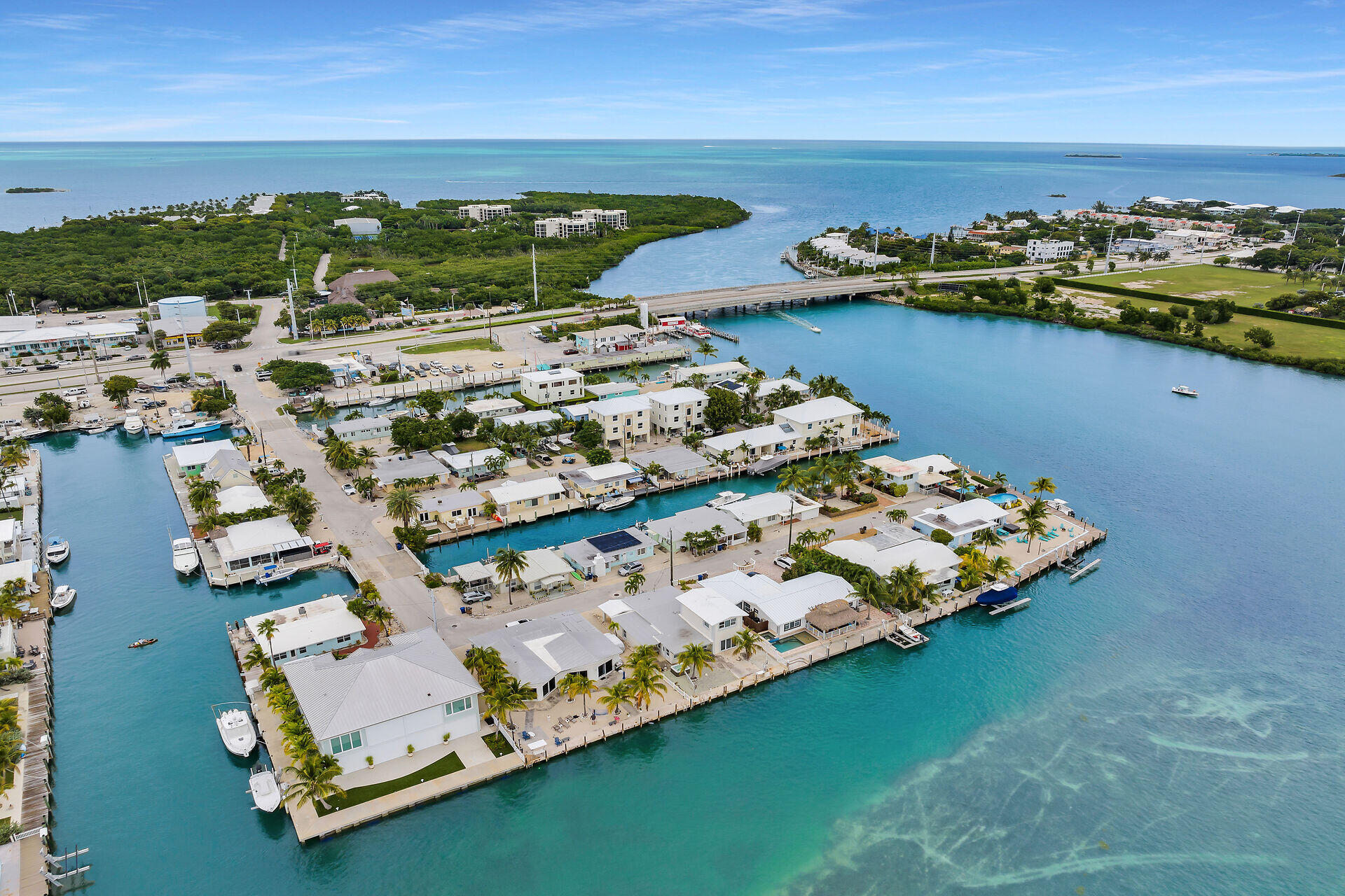 MARATHON, Florida, 33050, United States, 2 Bedrooms Bedrooms, ,2 BathroomsBathrooms,Residential,For Sale,1989170