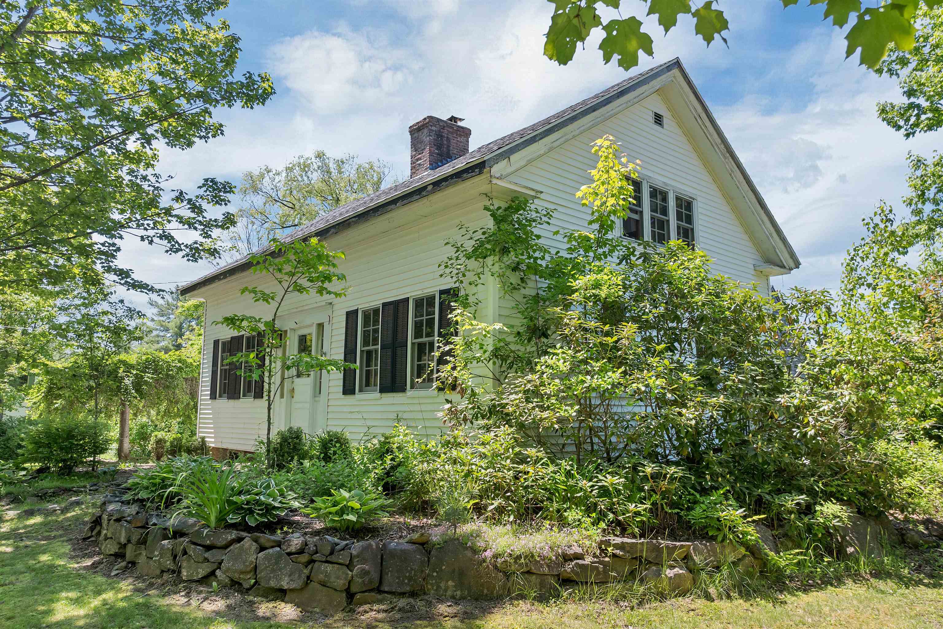 Sanbornton, New Hampshire, 03269, United States, 3 Bedrooms Bedrooms, ,1 BathroomBathrooms,Residential,For Sale,1849920