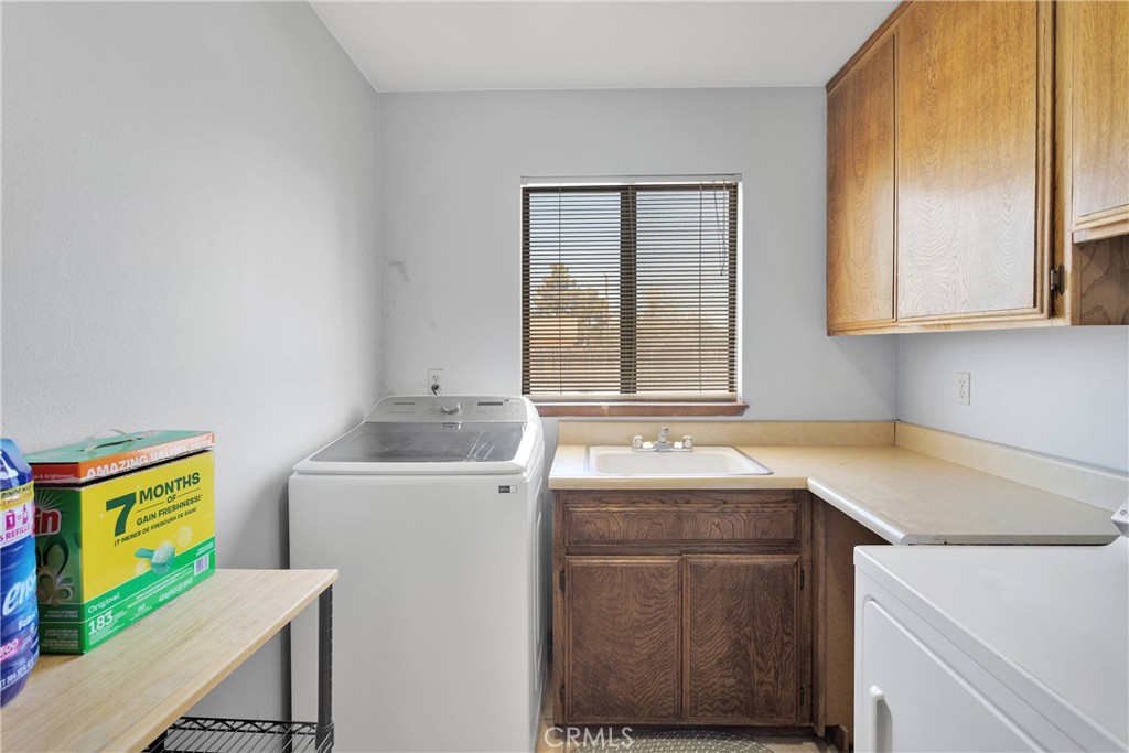 Apple Valley, California, 92307, United States, 4 Bedrooms Bedrooms, ,4 BathroomsBathrooms,Residential,For Sale,1980468