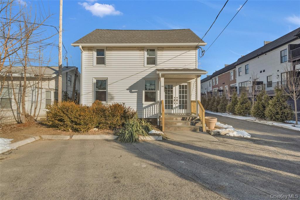 Armonk, New York, 10504, United States, 2 Bedrooms Bedrooms, ,2 BathroomsBathrooms,Residential,For Sale,2001016