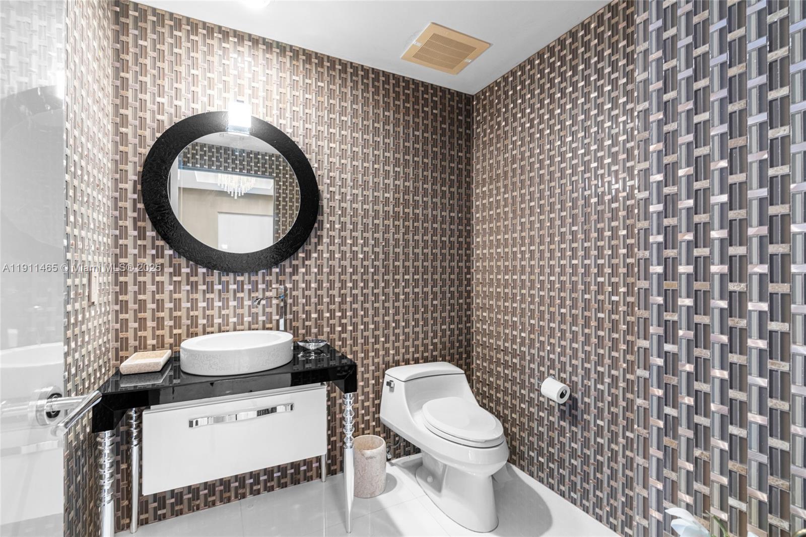 Sunny Isles Beach, Florida, 33160, United States, 3 Bedrooms Bedrooms, ,4 BathroomsBathrooms,Residential,For Sale,1991533