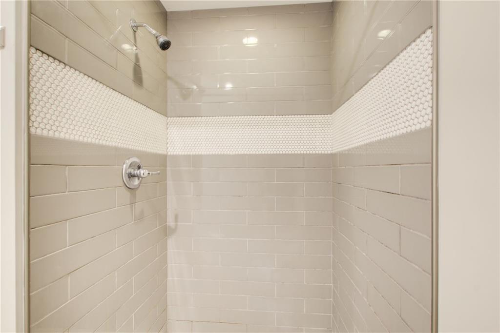 Mableton, Georgia, 30126, United States, 5 Bedrooms Bedrooms, ,4 BathroomsBathrooms,Residential,For Sale,1897696