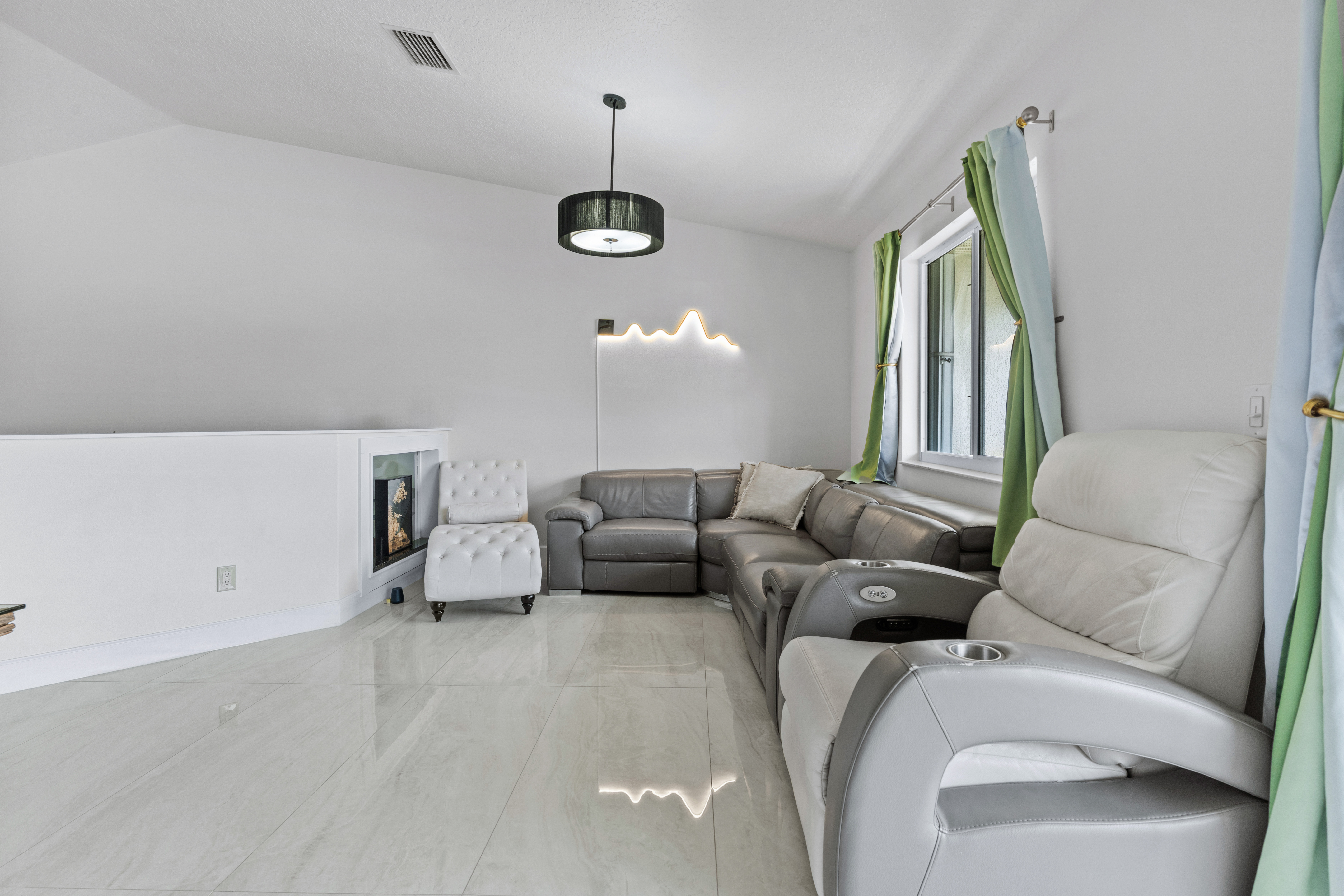  1883 Cato Court, Unit #B-2, Indialantic, FL, 32903 - 物件實景