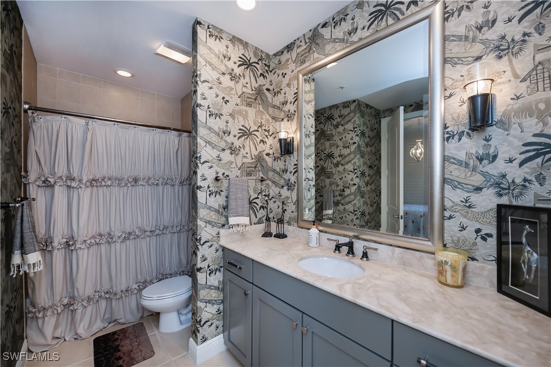 Fort Myers, Florida, 33901, United States, 3 Bedrooms Bedrooms, ,2 BathroomsBathrooms,Residential,For Sale,1974267