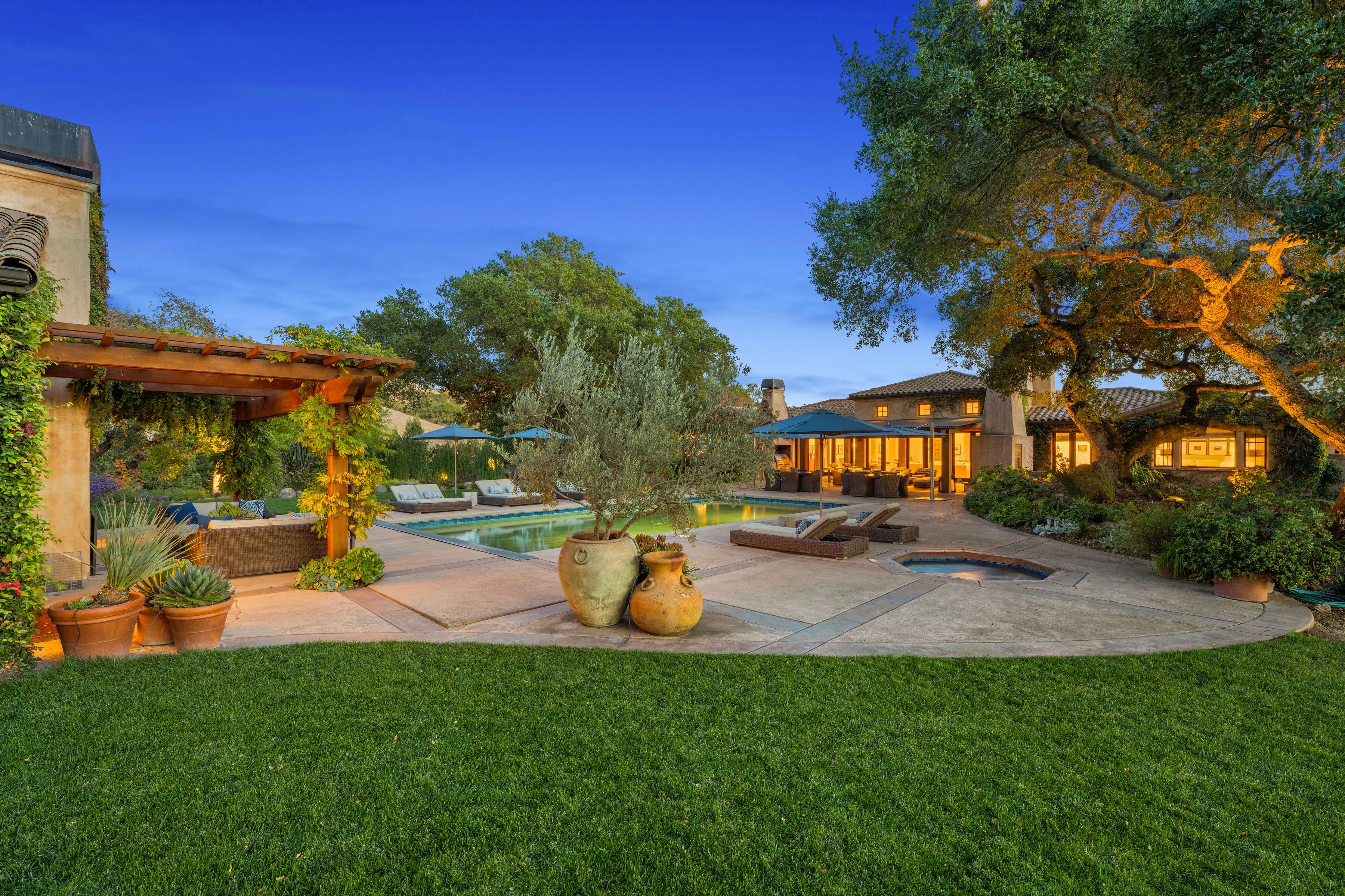  4575 Lovall Valley Loop Road - 物件實景