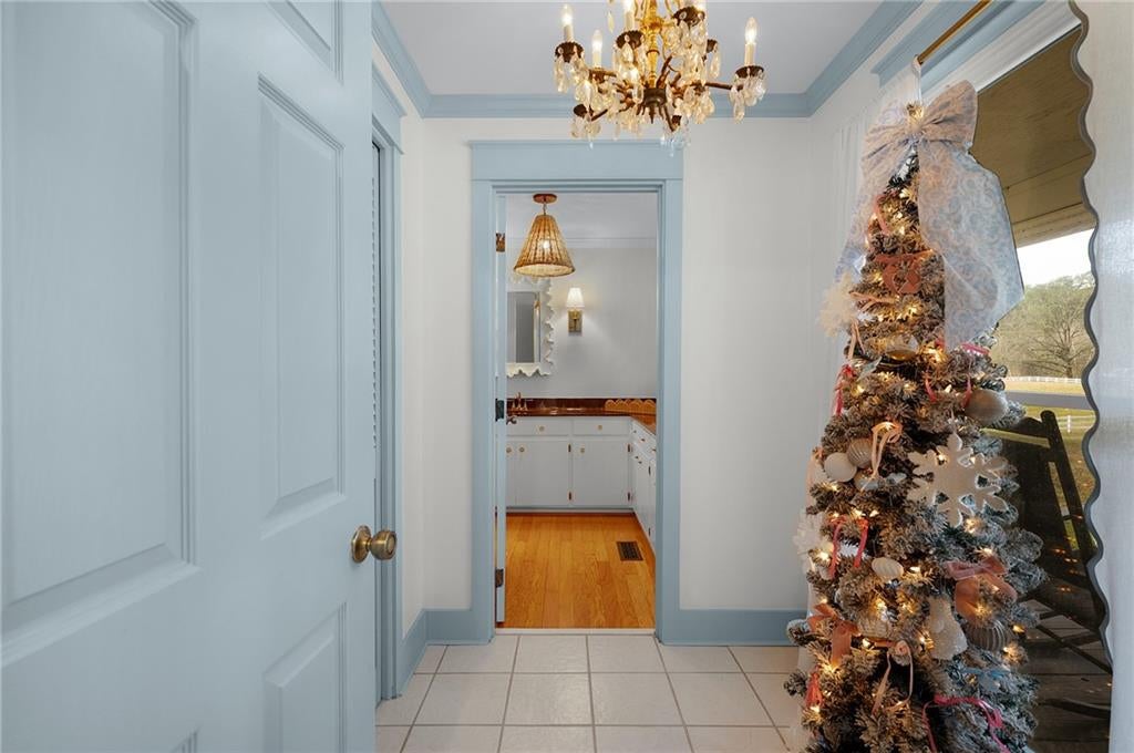 Calhoun, Georgia, 30701, United States, 4 Bedrooms Bedrooms, ,4 BathroomsBathrooms,Residential,For Sale,2005129