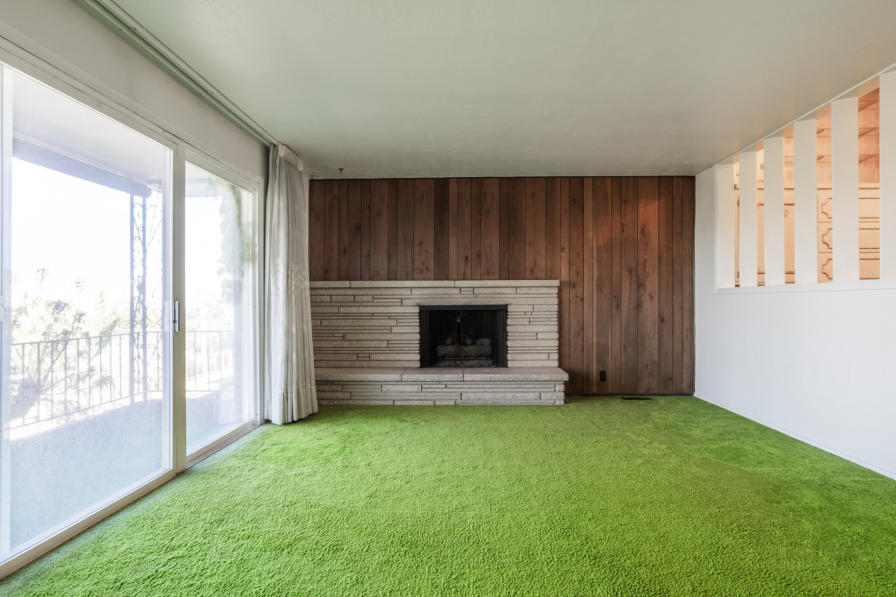  Mid-Century Charm, Incredible Valley Views and Endless Potential - 物件實景