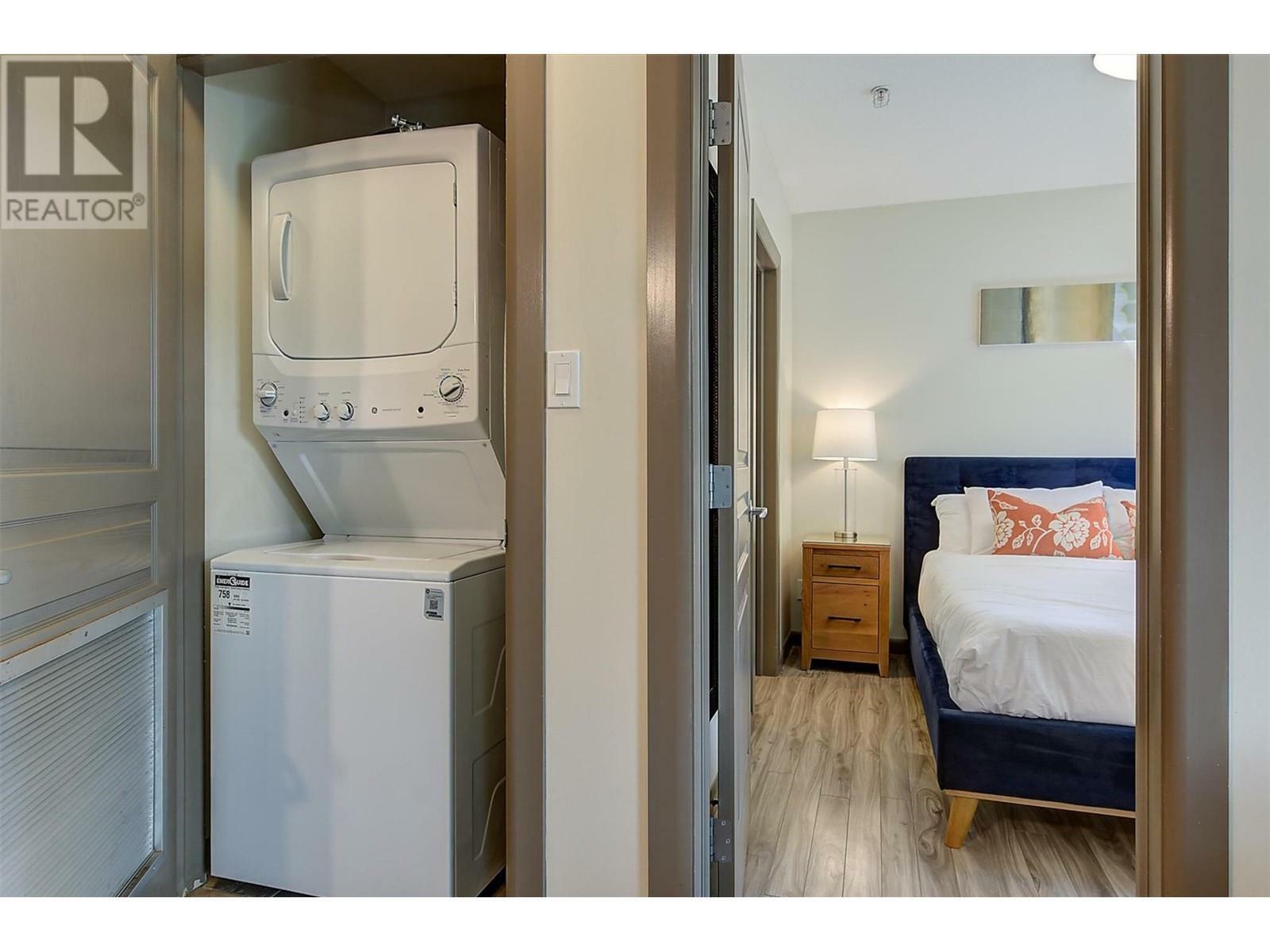 KELOWNA, British Columbia, V1Y 1G6, CA, 2 Bedrooms Bedrooms, ,2 BathroomsBathrooms,Residential,For Sale,1961350