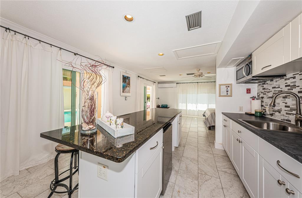 St Petersburg, Florida, 33710, United States, 4 Bedrooms Bedrooms, ,4 BathroomsBathrooms,Residential,For Sale,1826859