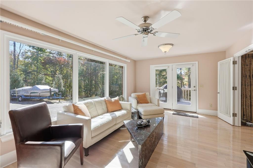 Buford, Georgia, 30518, United States, 4 Bedrooms Bedrooms, ,4 BathroomsBathrooms,Residential,For Sale,1986325