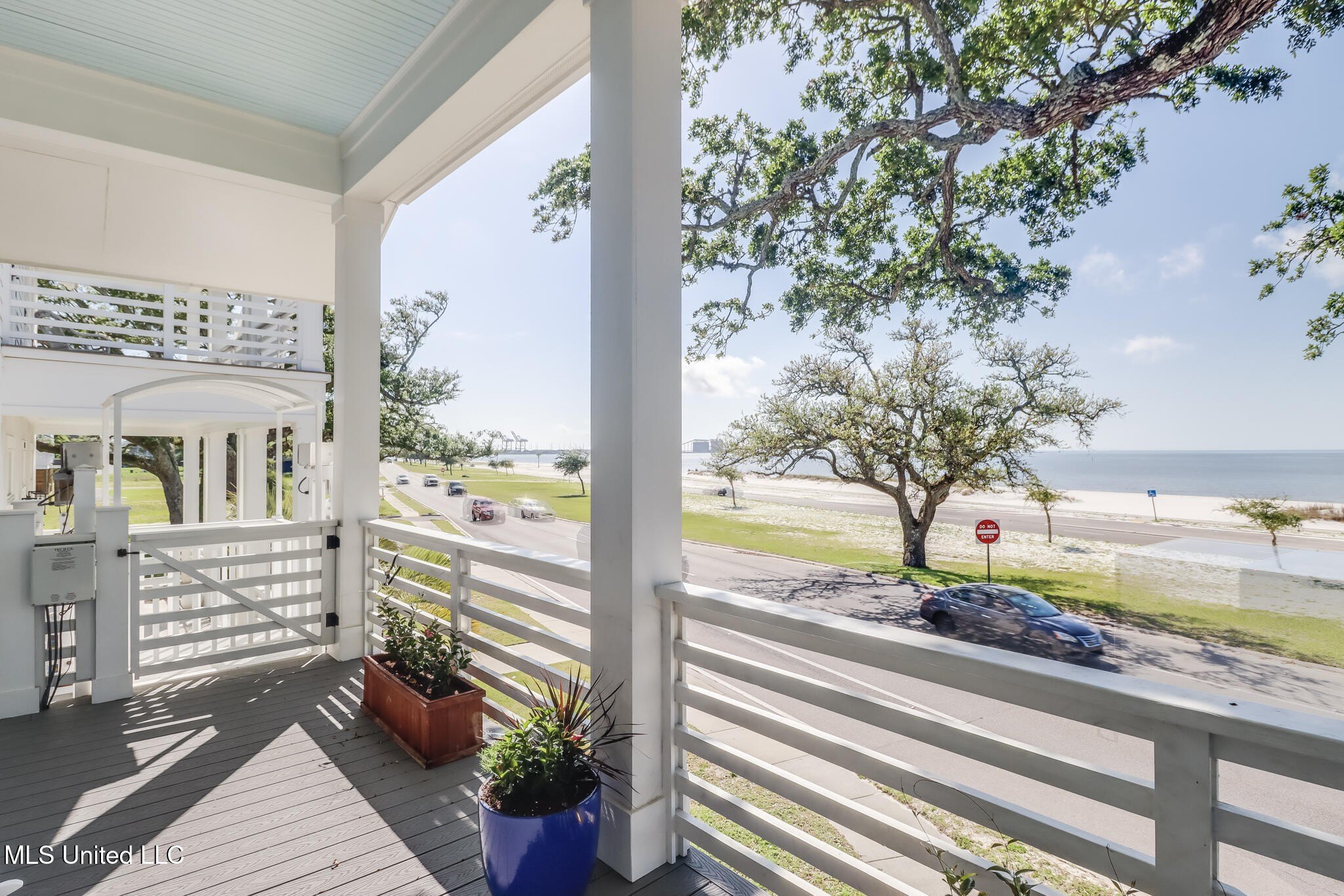 Gulfport, Mississippi, 39501, United States, 5 Bedrooms Bedrooms, ,4 BathroomsBathrooms,Residential,For Sale,1983145