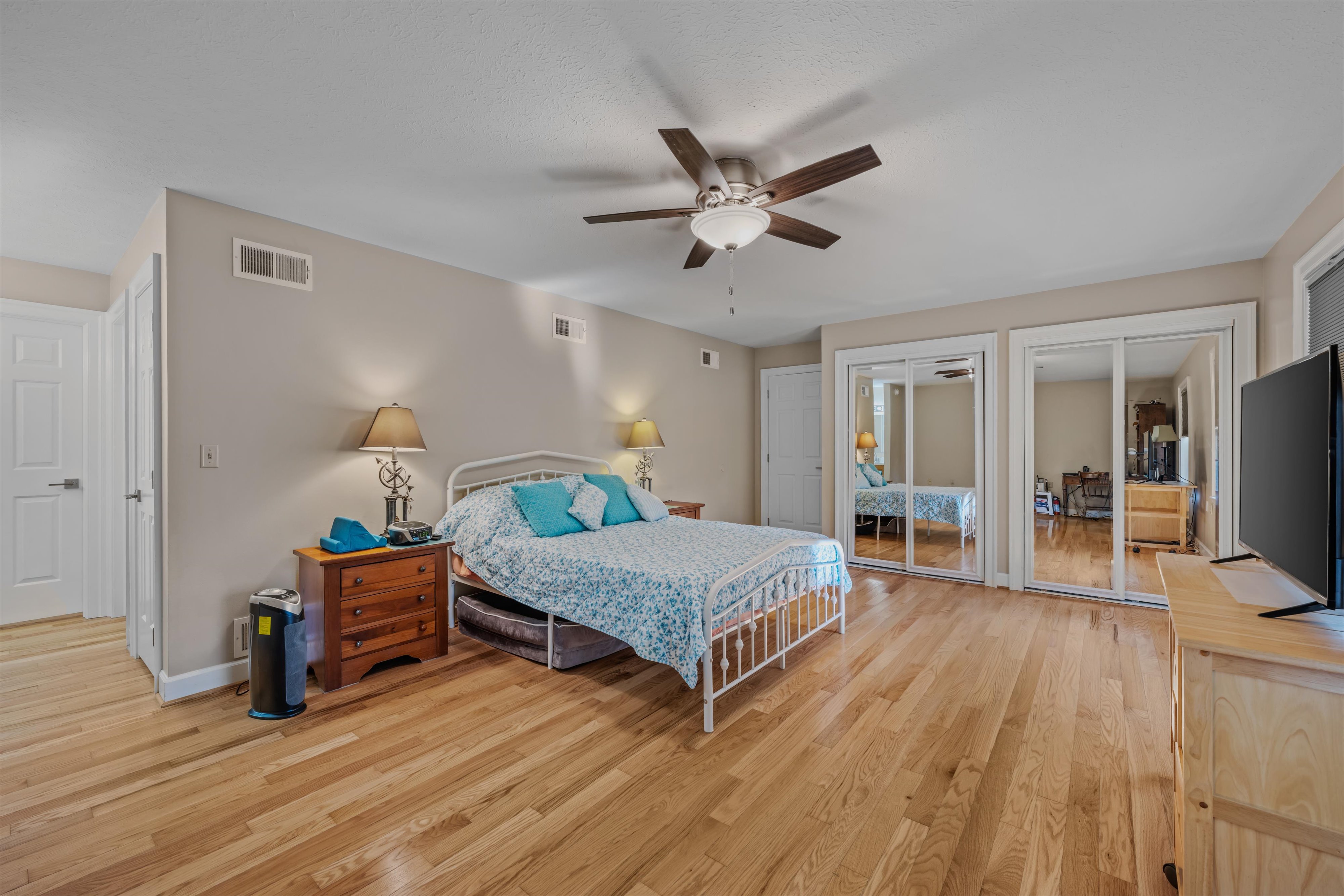 Martinsburg, West Virginia, 25403, United States, 3 Bedrooms Bedrooms, ,Residential,For Sale,1998035