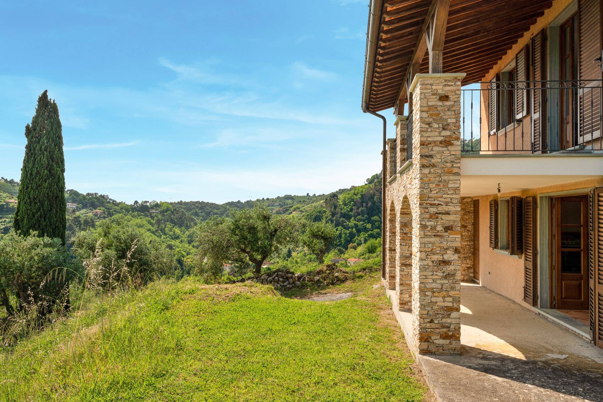 Via Pescino, Pietrasanta, Lucca, 55045, IT, 4 Bedrooms Bedrooms, ,4 BathroomsBathrooms,Residential,For Sale,Via Pescino,1534158