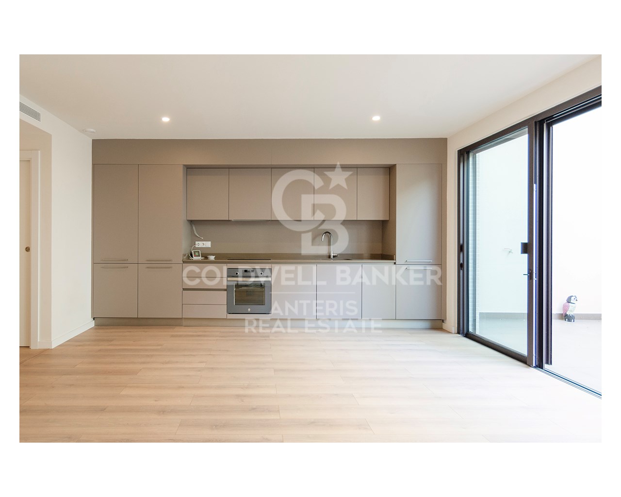 Barcelona, Barcelona, Sants ? Montju?c, Sants - Ba, Barcelona, Catalonia, ES, 3 Bedrooms Bedrooms, ,2 BathroomsBathrooms,Residential,For Sale,Barcelona, Barcelona, Sants ? Montju?c, Sants - Ba,1556908