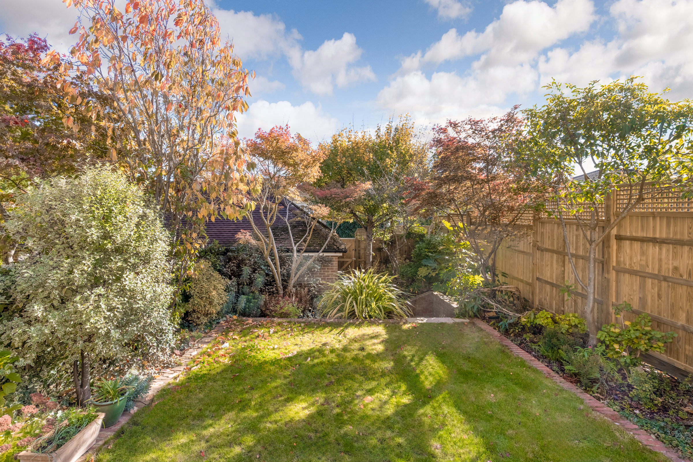  A bright Wimbledon home with far reaching southerly views and off street parking - 物件實景