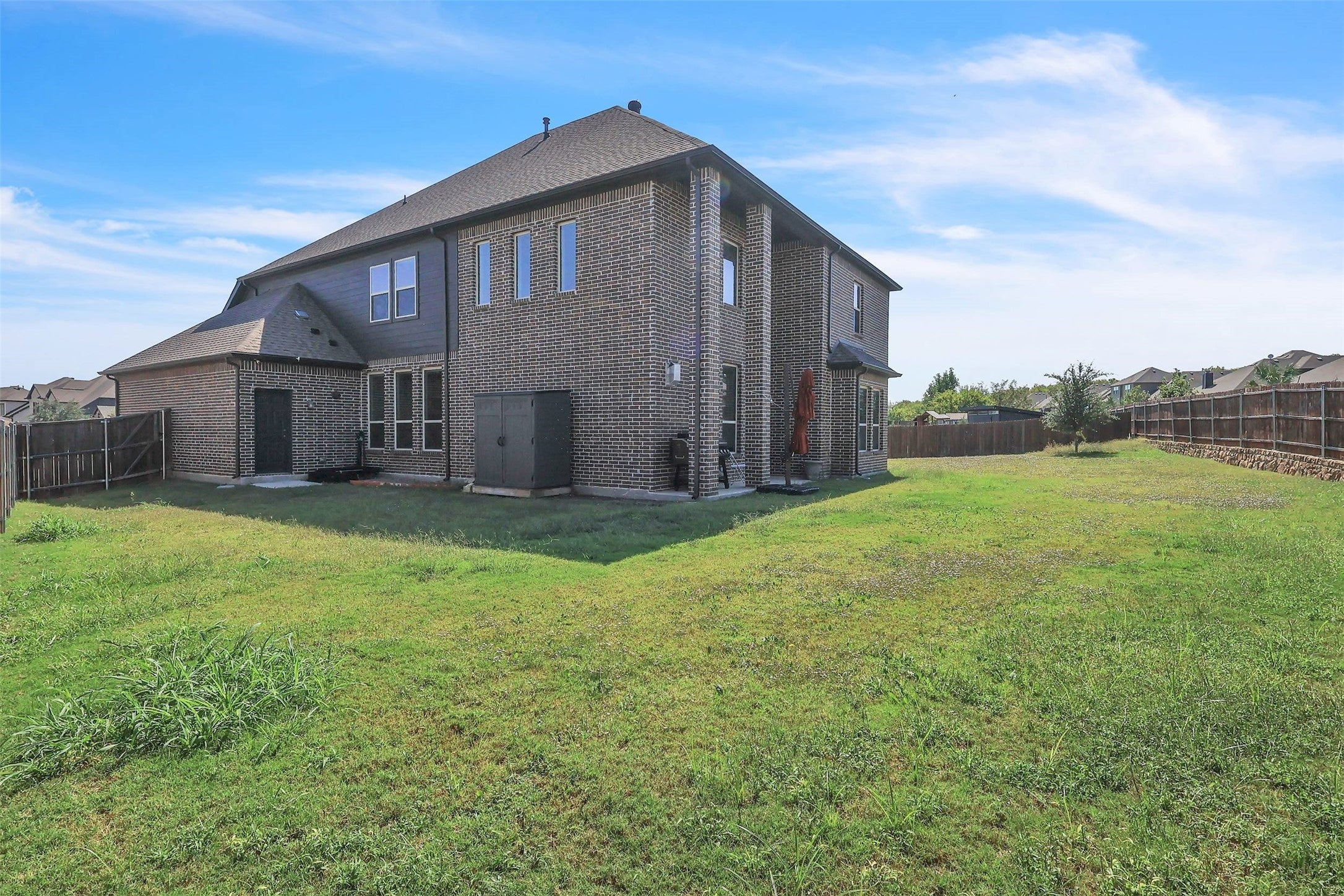 Justin, Texas, 76247, United States, 4 Bedrooms Bedrooms, ,4 BathroomsBathrooms,Residential,For Sale,1981121