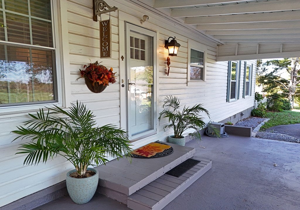 Morganton, Georgia, 30560, United States, 4 Bedrooms Bedrooms, ,3 BathroomsBathrooms,Residential,For Sale,1805518