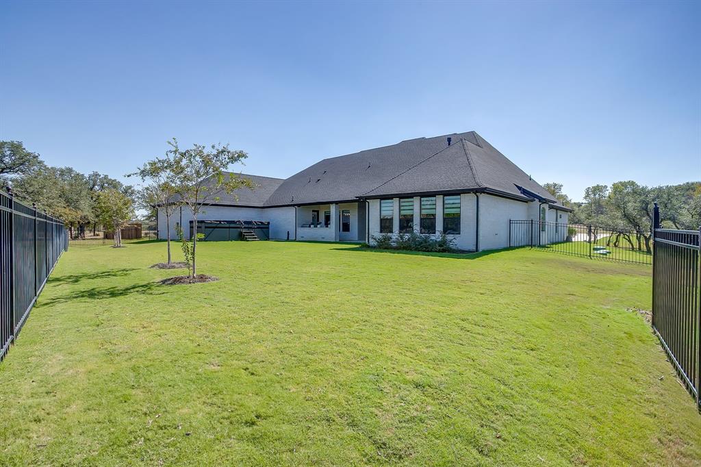 Fort Worth, Texas, 76108, United States, 5 Bedrooms Bedrooms, ,4 BathroomsBathrooms,Residential,For Sale,1981433