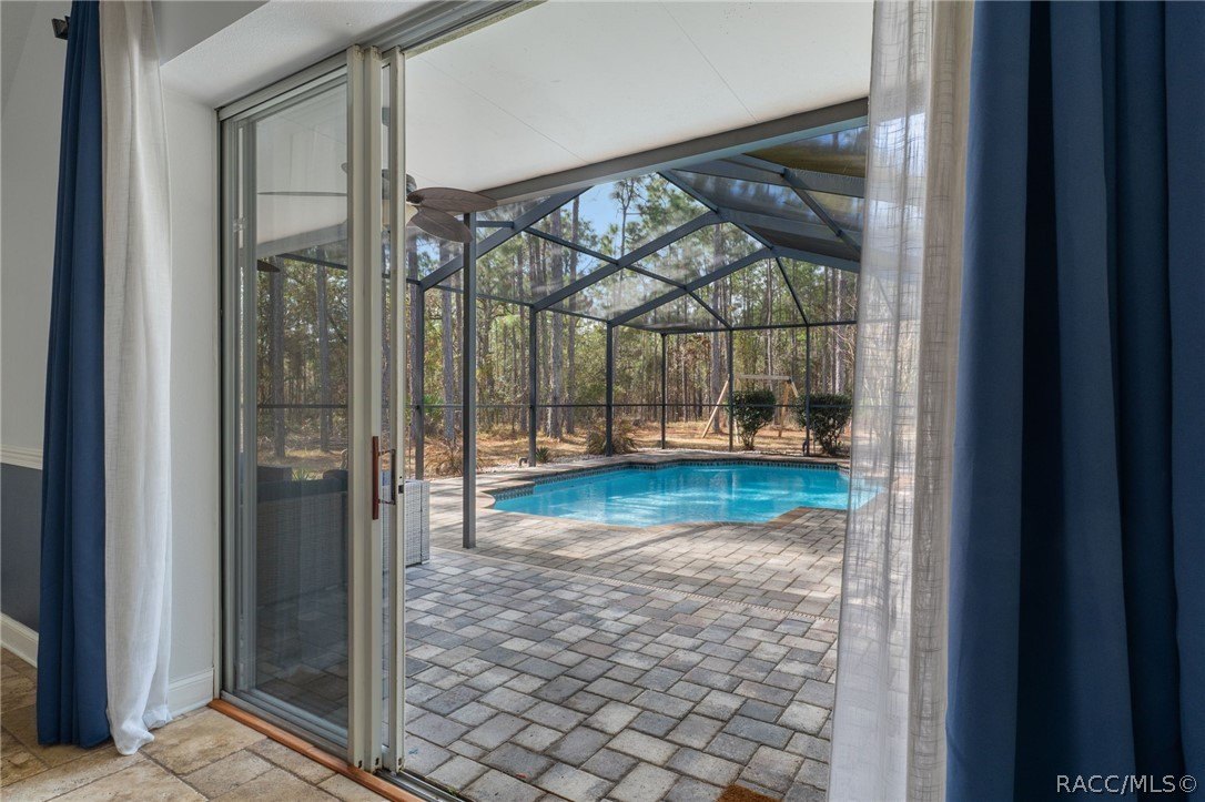 Homosassa, Florida, 34446, United States, 4 Bedrooms Bedrooms, ,3 BathroomsBathrooms,Residential,For Sale,2018263