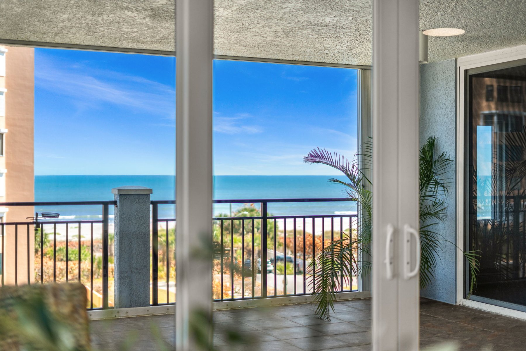  410 Hayes Avenue, #402, Cocoa Beach, FL, 32931 - 物件實景