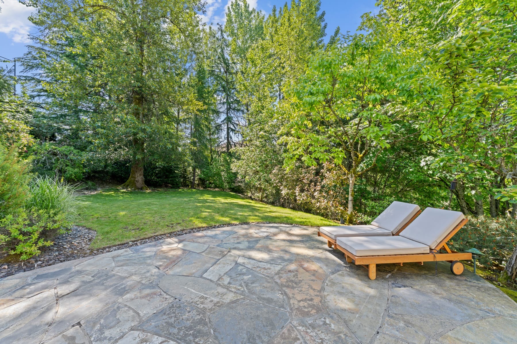  1616 NW FOLEY CT Portland, OR 97229 - 物件實景