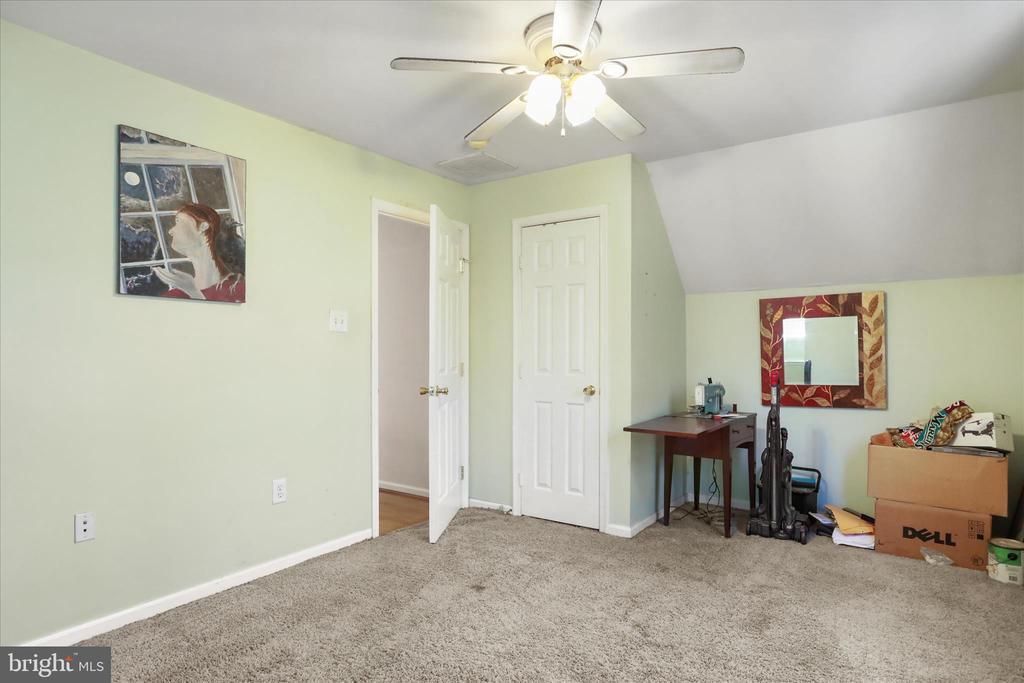 Front Royal, Virginia, 22630, United States, 4 Bedrooms Bedrooms, ,4 BathroomsBathrooms,Residential,For Sale,1994822