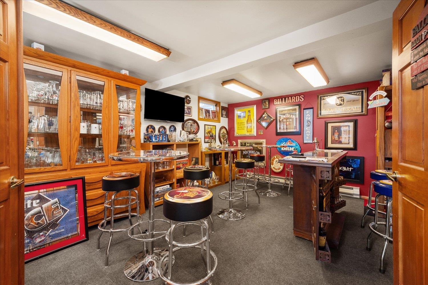 Metaline Falls, Washington, 99153, United States, 5 Bedrooms Bedrooms, ,3 BathroomsBathrooms,Residential,For Sale,1986087