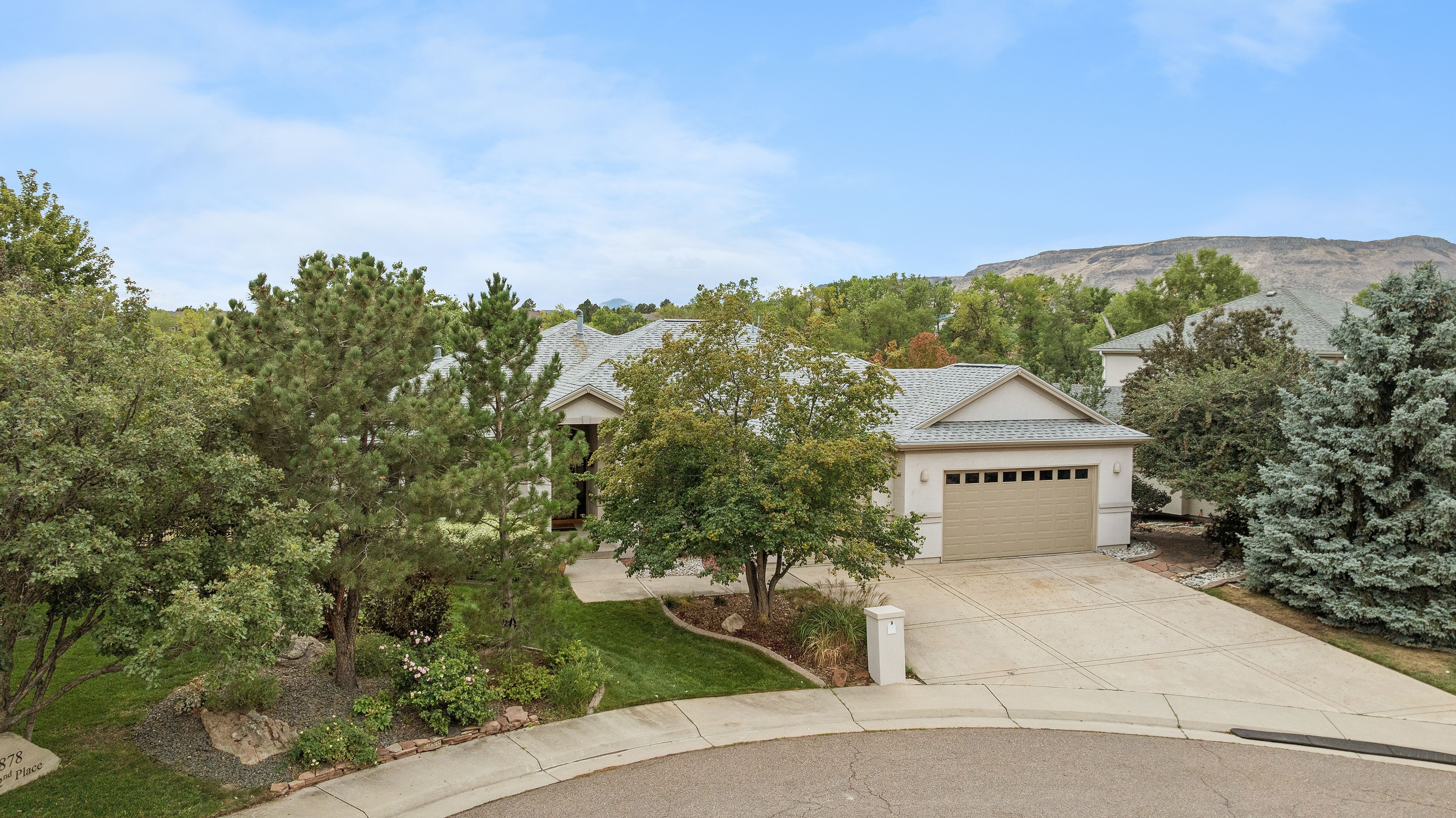  refined expression meets colorado living against a backdrop  of mountain views - 物件實景