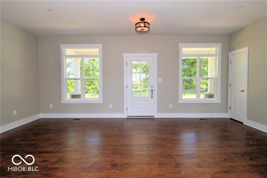Greenwood, Indiana, 46143, United States, 3 Bedrooms Bedrooms, ,2 BathroomsBathrooms,Residential,For Sale,2049041