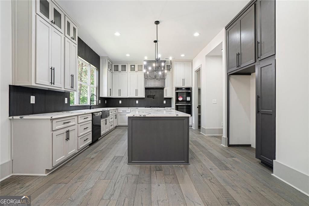 Oxford, Georgia, 30054, United States, 5 Bedrooms Bedrooms, ,4 BathroomsBathrooms,Residential,For Sale,1999164