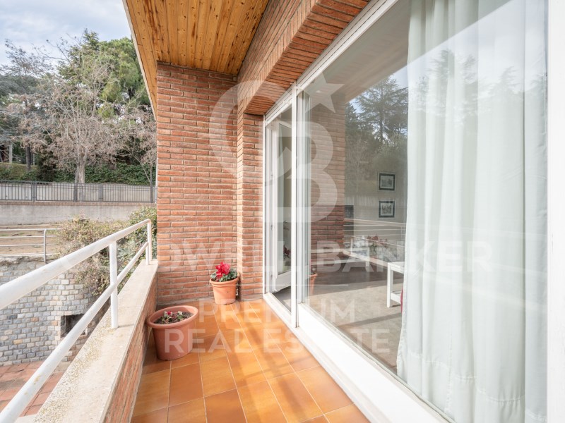 Cerdanyola del Vallès, Catalonia, ES, 4 Bedrooms Bedrooms, ,3 BathroomsBathrooms,Residential,For Sale,1622423