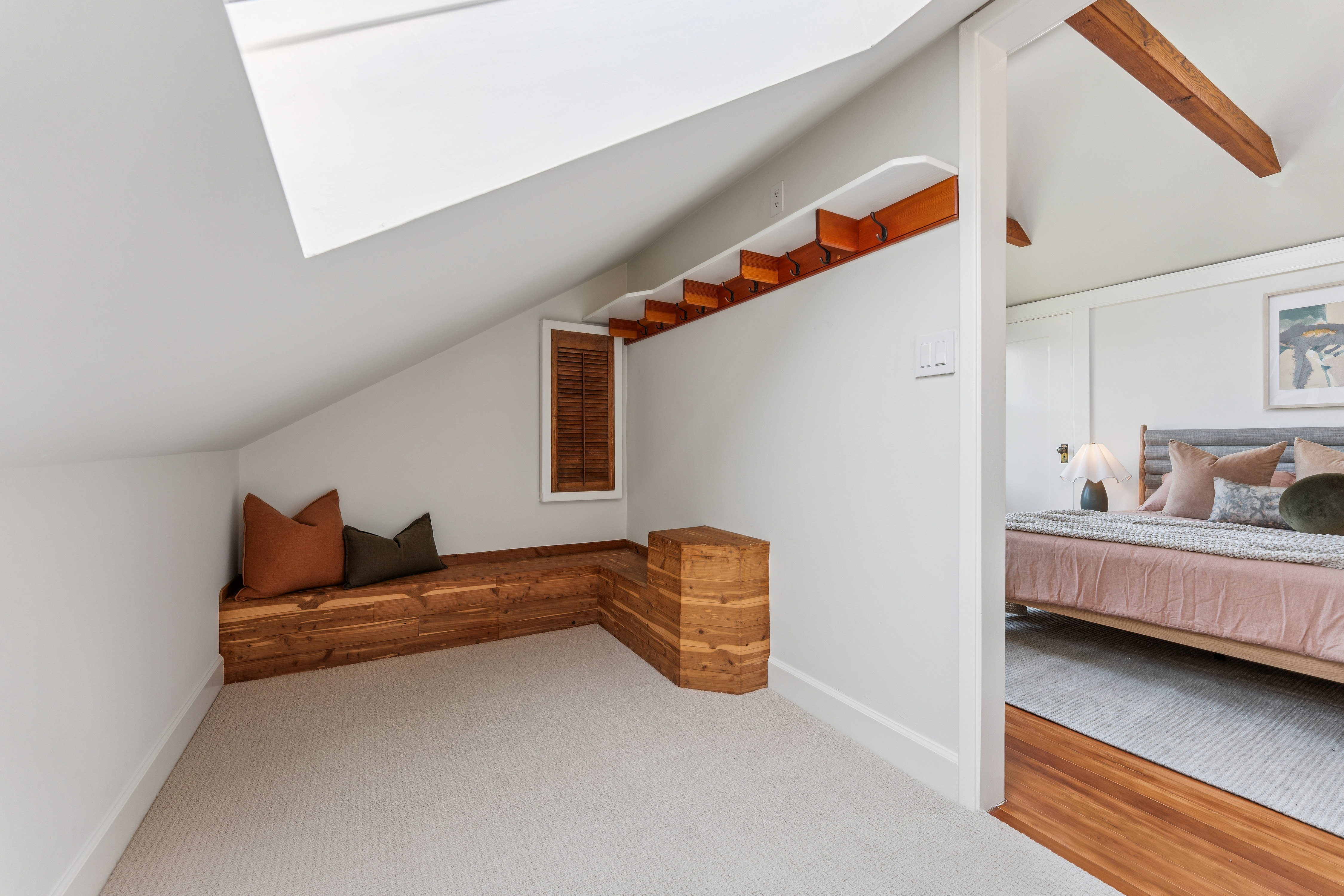  A True Rockridge Classic — Rich in Detail, Ready for Its Next Chapter - 物件實景