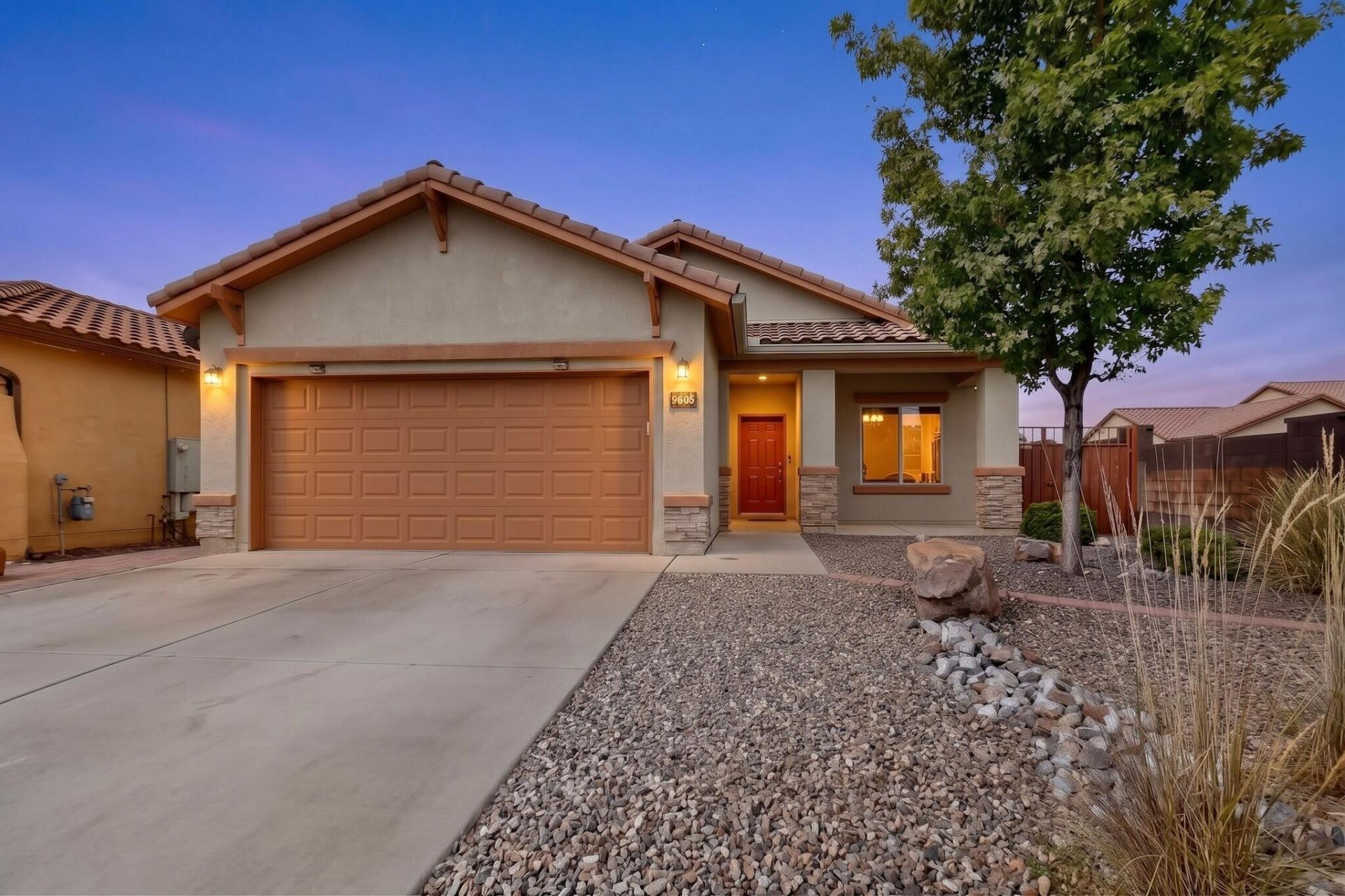 Basalt Peak Dr, Albuquerque, NM 87114
