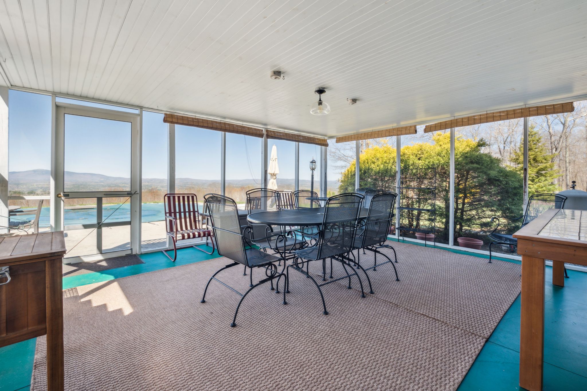  55 West View Drive - 物件實景