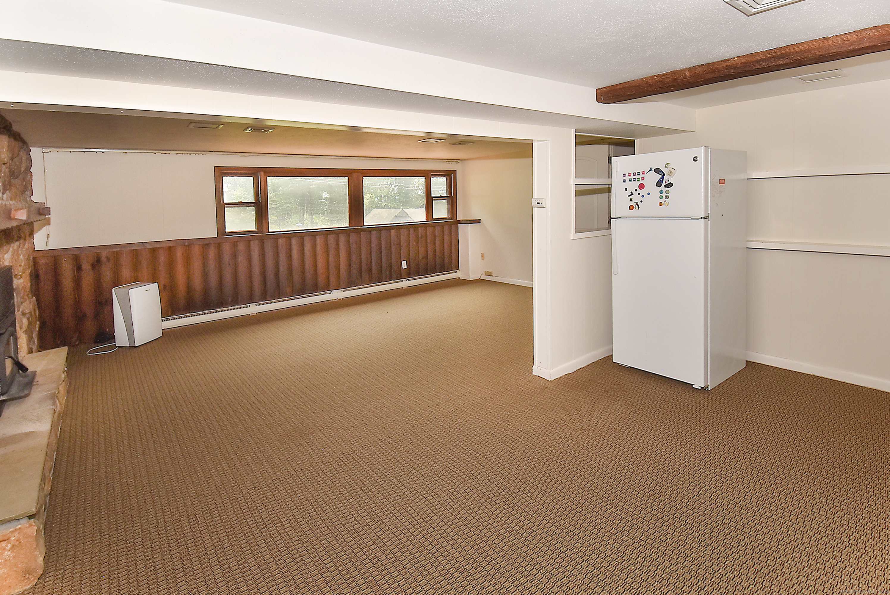 Ellington, Connecticut, 06029, United States, 5 Bedrooms Bedrooms, ,4 BathroomsBathrooms,Residential,For Sale,1911965