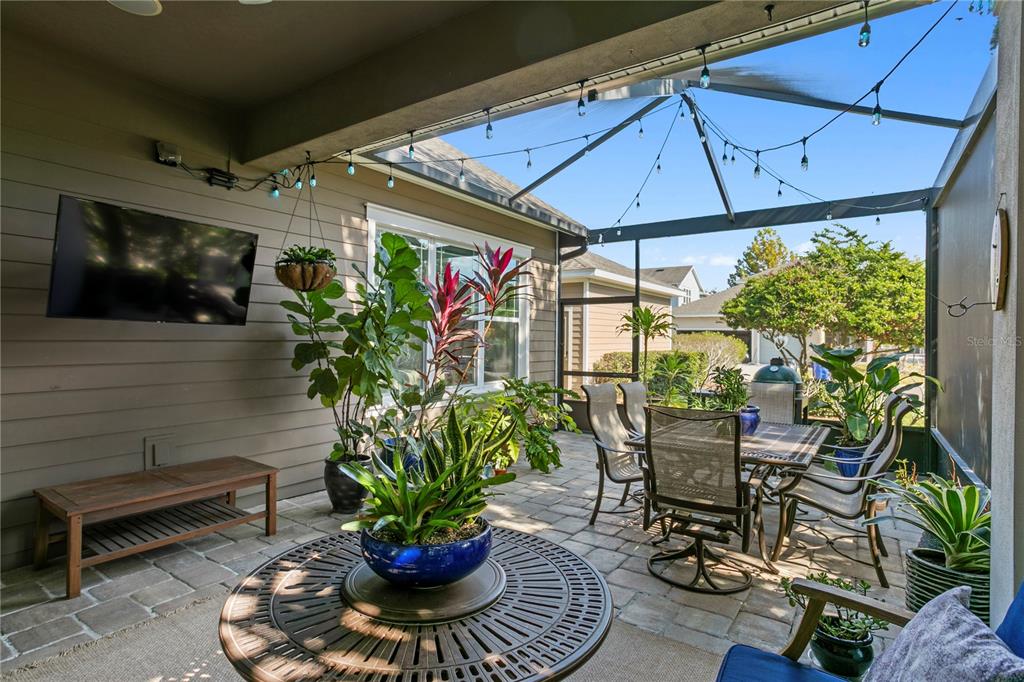 Lithia, Florida, 33547, United States, 5 Bedrooms Bedrooms, ,4 BathroomsBathrooms,Residential,For Sale,1997364