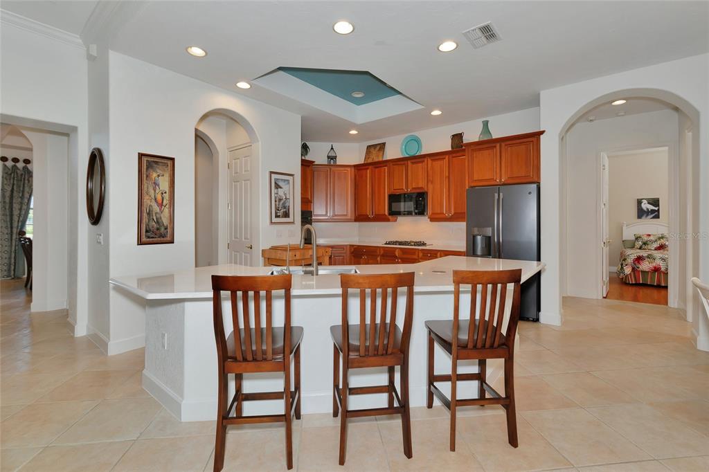 Bradenton, Florida, 34212, United States, 3 Bedrooms Bedrooms, ,3 BathroomsBathrooms,Residential,For Sale,1989547