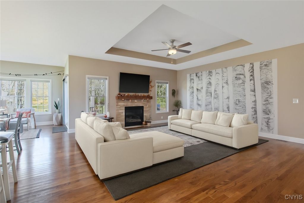 Liverpool, New York, 13090, United States, 3 Bedrooms Bedrooms, ,2 BathroomsBathrooms,Residential,For Sale,1972941