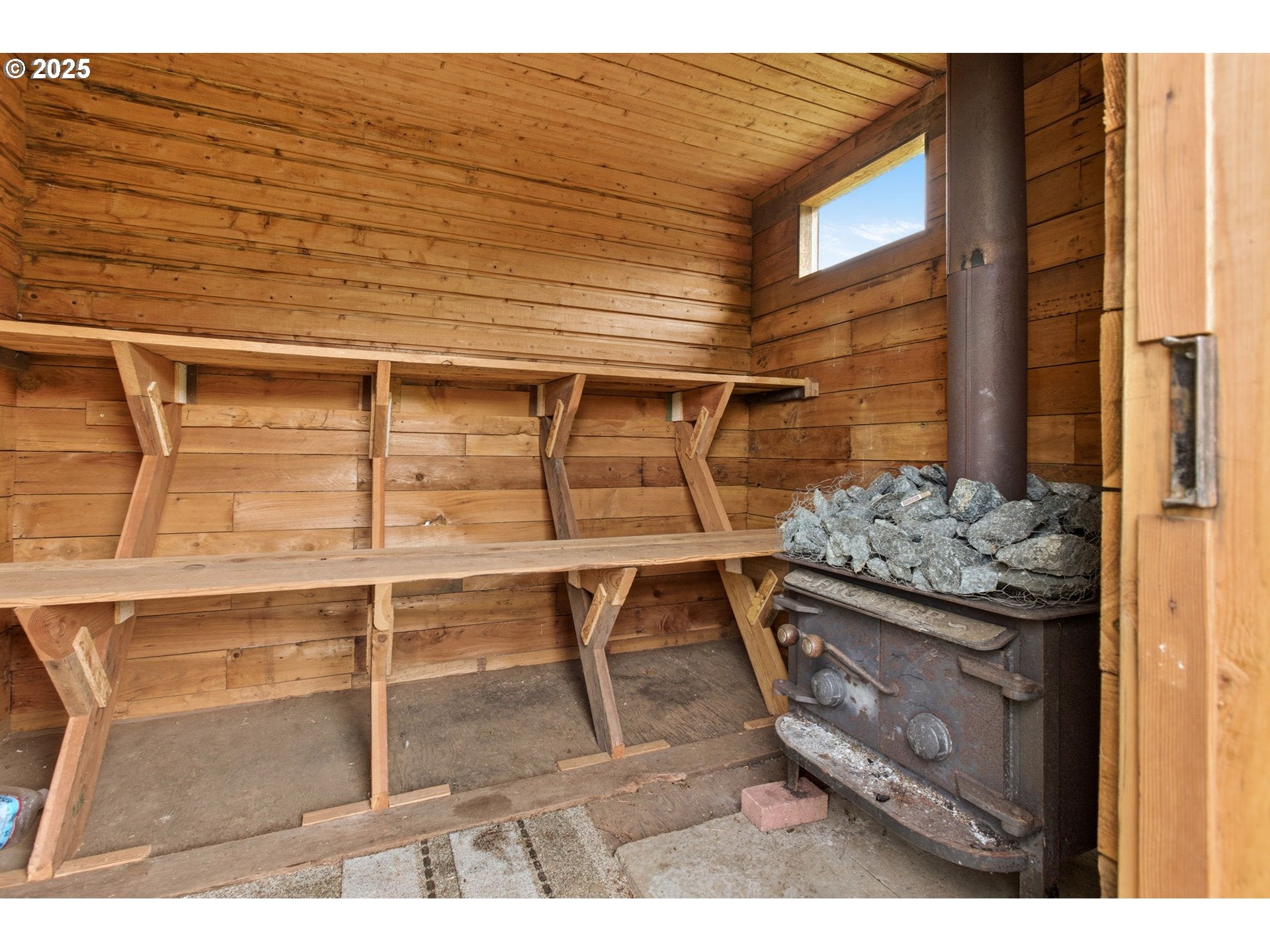 PleasantHill, Oregon, 97455, United States, 5 Bedrooms Bedrooms, ,3 BathroomsBathrooms,Residential,For Sale,1994708