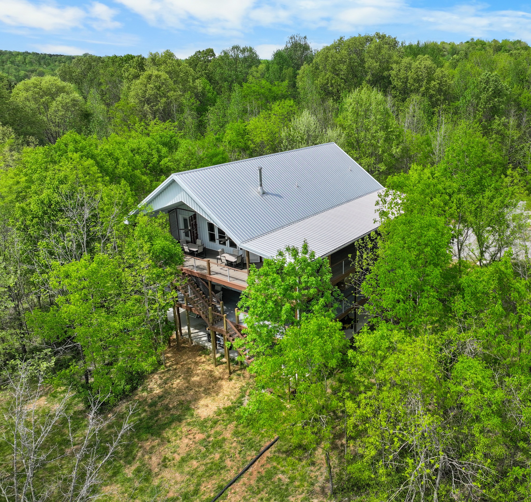 Indian Mound, Tennessee, 37079, United States, 6 Bedrooms Bedrooms, ,6 BathroomsBathrooms,Residential,For Sale,1842968