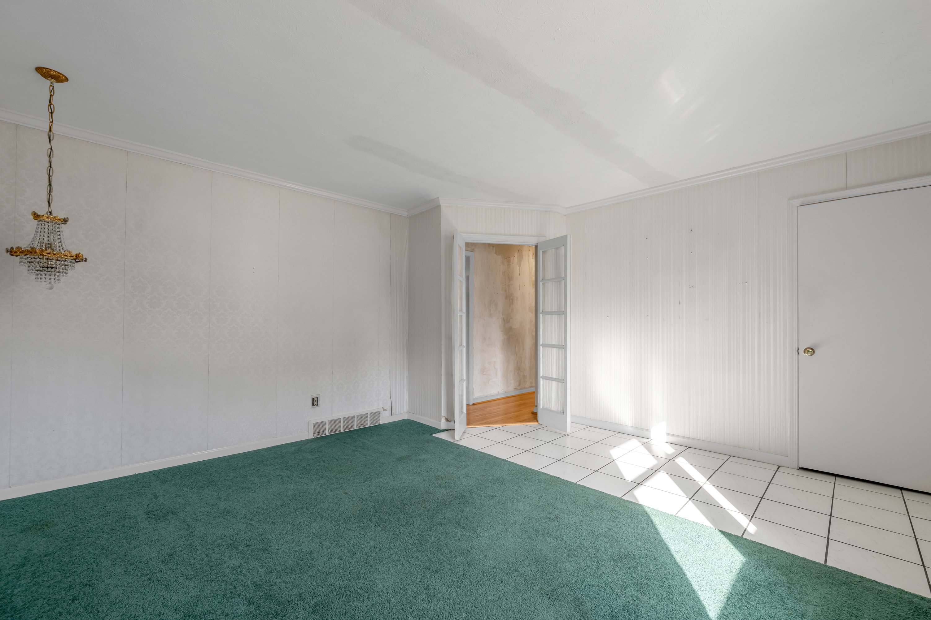  184 E Tiverton Way - 物件實景