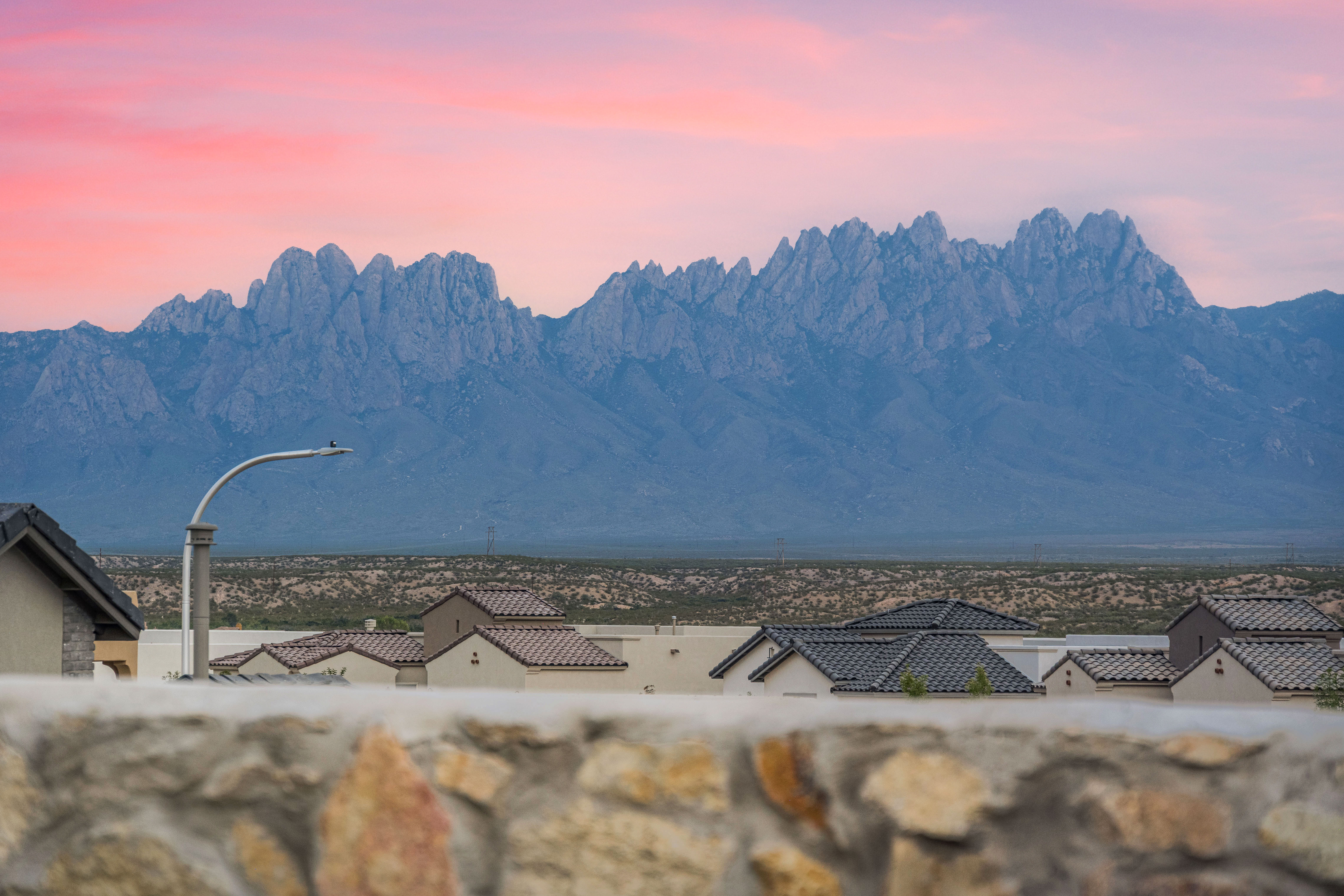 Las Cruces, New Mexico, 88011, United States, 5 Bedrooms Bedrooms, ,3 BathroomsBathrooms,Residential,For Sale,1983891