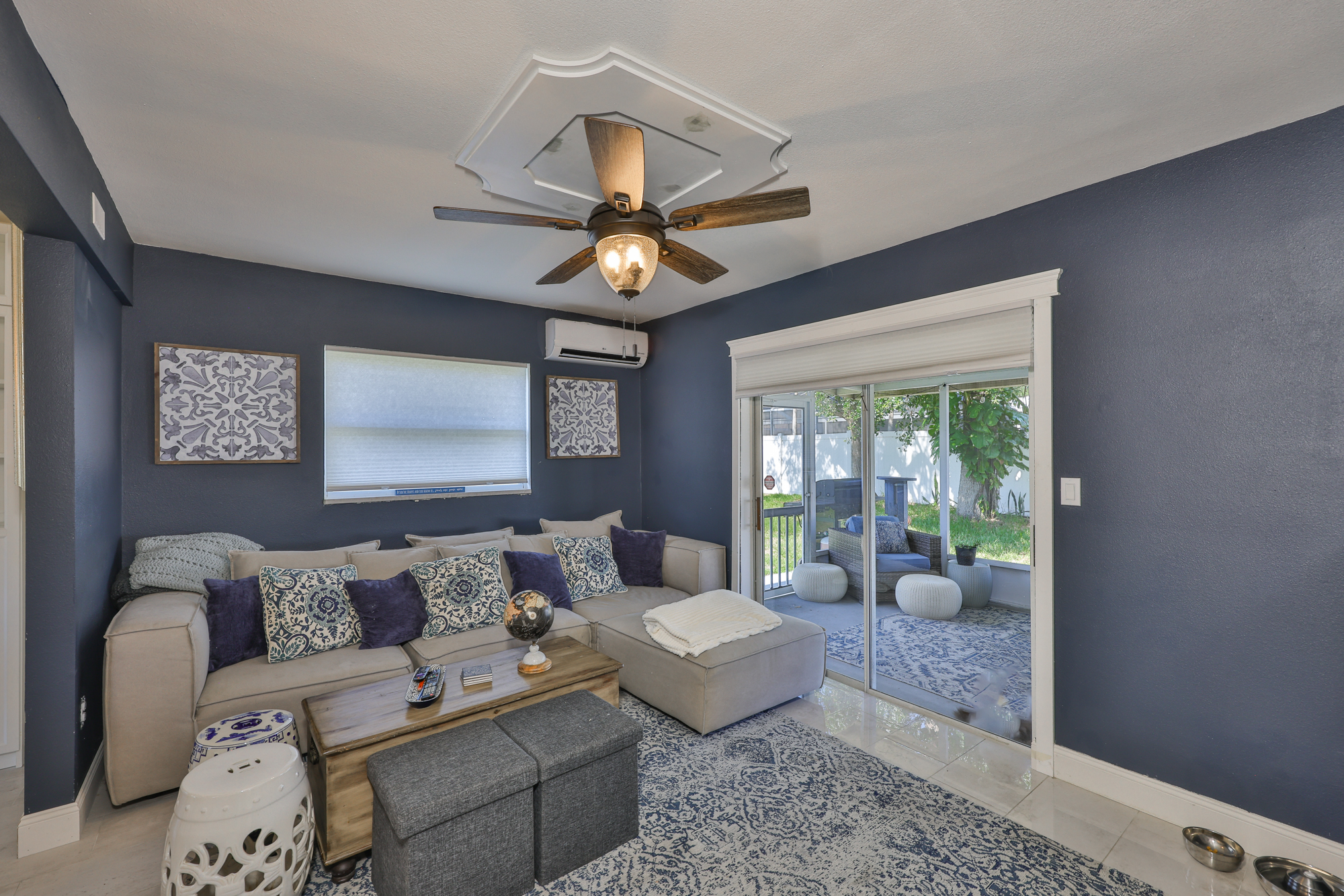 Seminole, Florida, 33772, United States, 3 Bedrooms Bedrooms, ,2 BathroomsBathrooms,Residential,For Sale,1978971