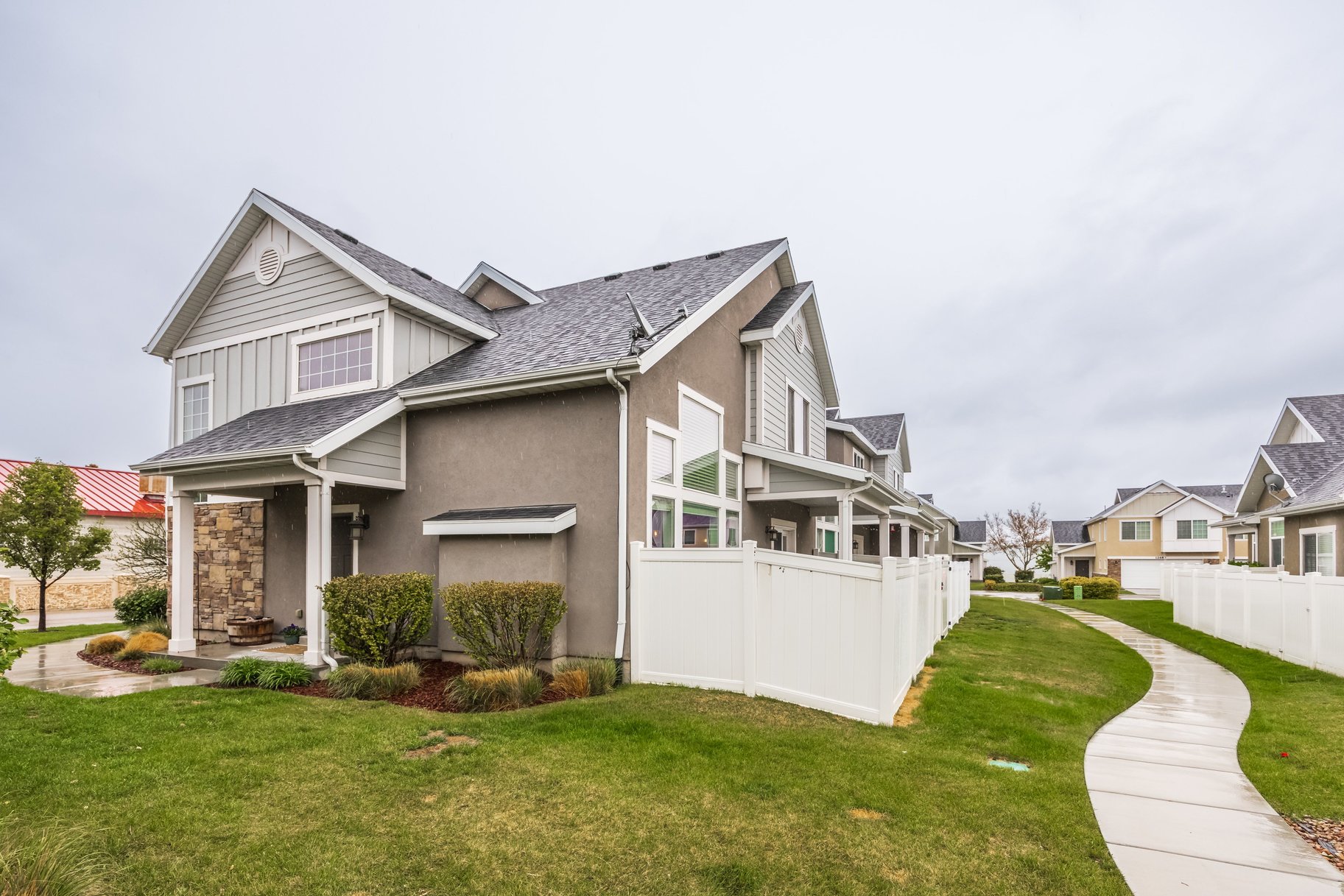  Easy Living in Riverton: Light-Filled, Private, and Beautifully Designed - 物件實景