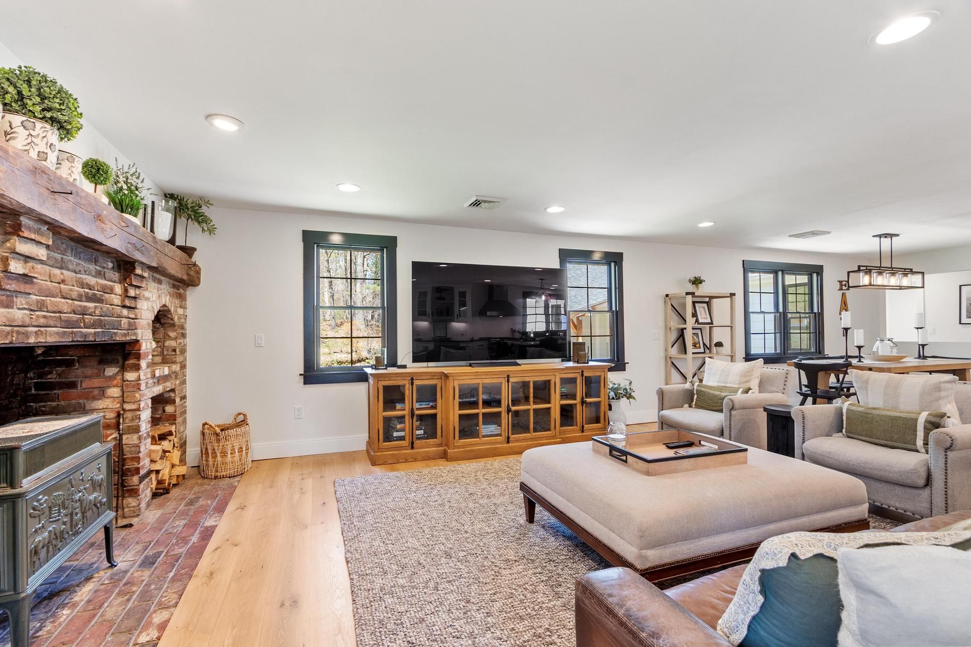  16 Thurlow Street, Georgetown, MA, 01833 - 物件實景