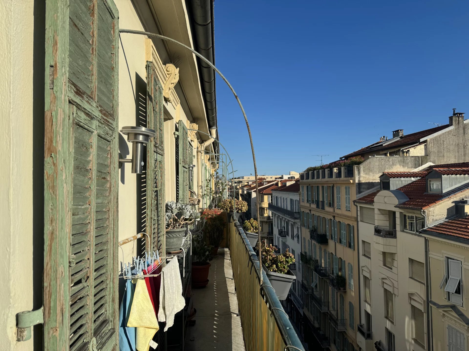 Nice, Provence-Alpes-Côte d’Azur, 06000, FR, 5 Bedrooms Bedrooms, ,3 BathroomsBathrooms,Residential,For Sale,1609184