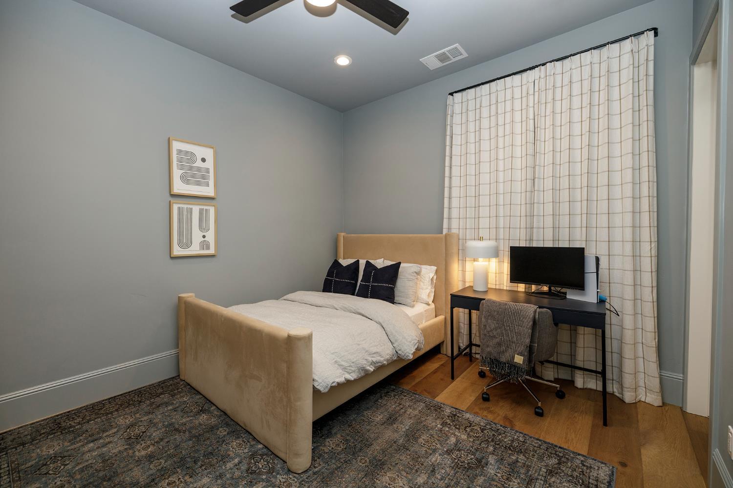 Turlock, California, 95382, United States, 5 Bedrooms Bedrooms, ,4 BathroomsBathrooms,Residential,For Sale,2002533